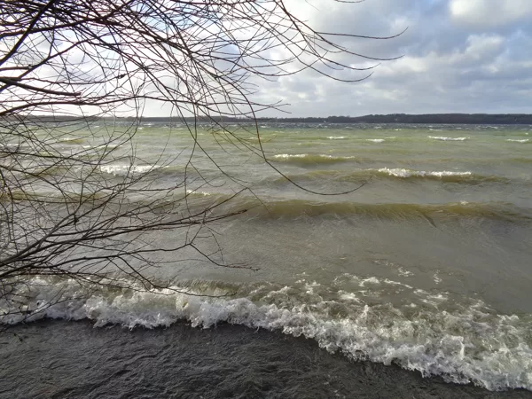 Orkanartige Böen der Stärke 11 Plöner See 
